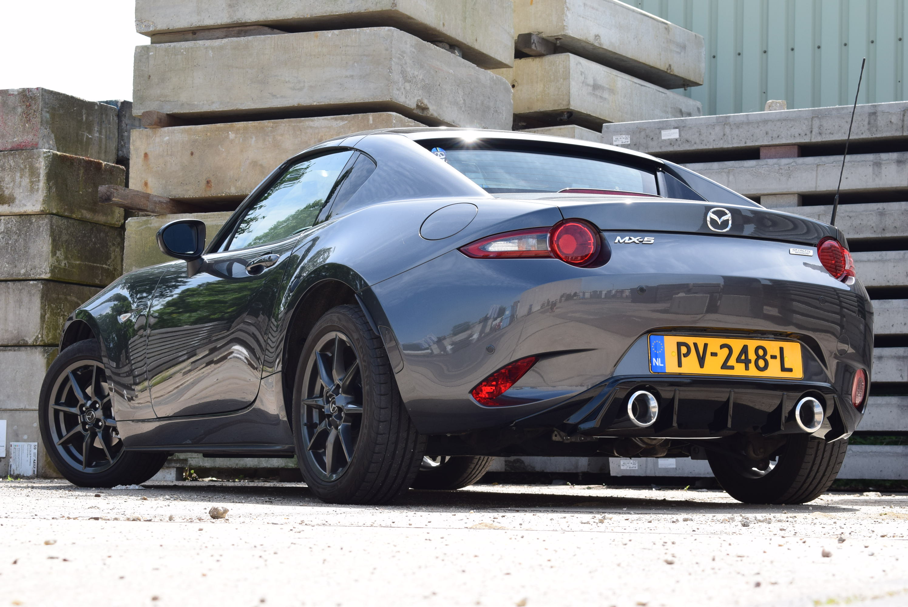 8ECFB618-BFEA-4433-8257-845D04FC0B75