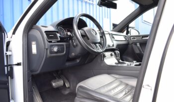 Volkswagen Touareg 3.0 TDI R-line vol