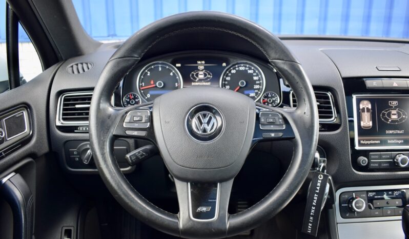 Volkswagen Touareg 3.0 TDI R-line vol